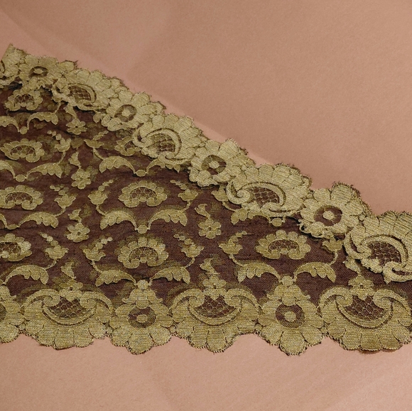 Gold And Black Lace Scarf/Mourning Scarf/Hair Scarf/Neck Scarf Vintage - Picture 5 of 6